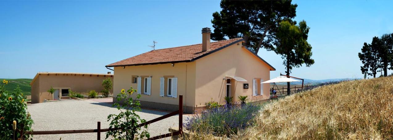 Re Umberto Suite San Salvo Exterior foto