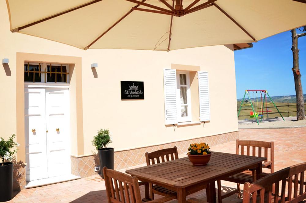 Re Umberto Suite San Salvo Exterior foto